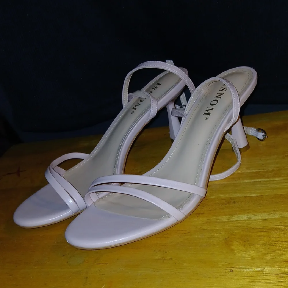 Isnom Elegant Pink Strappy Heels